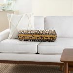 - RealHomes Özel Tasarımlı Dijital Baskılı İç Dolgulu Fermuarlı Silindir Yastık - Realhomes Etnik Motifli Hayvan Silüetleri Dijital Baskılı İç Dolgulu Süet Silindir Yastık Kırlent - Bel Yastığı Realhomes