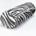 - RealHomes Özel Tasarımlı Dijital Baskılı İç Dolgulu Fermuarlı Silindir Yastık - Realhomes  Soft Siyah Beyaz Zebra Motifli Dijital Baskılı İç Dolgulu Fermuarlı Çok Amaçlı Silindir Yastık Kırlent Realhomes