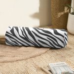 - RealHomes Özel Tasarımlı Dijital Baskılı İç Dolgulu Fermuarlı Silindir Yastık - Realhomes  Soft Siyah Beyaz Zebra Motifli Dijital Baskılı İç Dolgulu Fermuarlı Çok Amaçlı Silindir Yastık Kırlent Realhomes