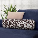 - RealHomes Özel Tasarımlı Dijital Baskılı İç Dolgulu Fermuarlı Silindir Yastık - Realhomes Soft Renkli Zebra Motifli Özel Tasarım İç Dolgulu - Fermuarlı Süet Silindir Rulo Yastık Kırlent Realhomes