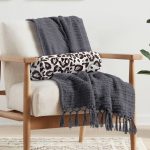 - RealHomes Özel Tasarımlı Dijital Baskılı İç Dolgulu Fermuarlı Silindir Yastık - Realhomes Soft Renkli Zebra Motifli Özel Tasarım İç Dolgulu - Fermuarlı Süet Silindir Rulo Yastık Kırlent Realhomes