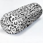 Siyah Beyaz Leopar Desenli Dijital Baskılı Modern İç Dolgulu - Fermuarlı Süet Berjer Silindir Yastık Kırlent Realhomes