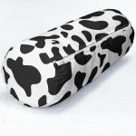 Siyah Beyaz İnek Deri Desenli Dijital Baskılı İç Dolgulu Fermuarlı Çok Amaçlı Silindir Yastık Kırlent Realhomes