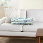 Çizgili Zemin Mavi Renkli Çiçek Motifli Modern İç Dolgulu Yumuşak Silindir Form Yastık Kırlent Realhomes