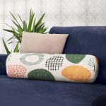 - RealHomes Özel Tasarımlı Dijital Baskılı İç Dolgulu Fermuarlı Silindir Yastık - Realhomes Ekru Zeminde Geometrik Zeminler Dijital Baskılı Modern İç Dolgulu Süet Silindir Yastık Kırlent - Bel Yastığı Realhomes