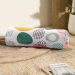 - RealHomes Özel Tasarımlı Dijital Baskılı İç Dolgulu Fermuarlı Silindir Yastık - Realhomes Sanatsal Modern Tasarımlı Dijital Baskılı Modern İç Dolgulu - Fermuarlı Süet Silindir Yuvarlak Yastık Kırlent Realhomes