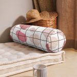 - RealHomes Özel Tasarımlı Dijital Baskılı İç Dolgulu Fermuarlı Silindir Yastık - Realhomes Renkli Bohem Zeminli Kare Çizgiler Dijital Baskılı Modern İç Dolgulu Fermuarlı Çok Amaçlı Silindir Yastık Kırlent Realhomes