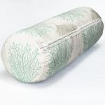 Vizon Zeminde Yosun Motifli Dijital Baskılı Modern İç Dolgulu Fermuarlı Çok Amaçlı Silindir Yastık Kırlent Realhomes