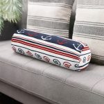 - RealHomes Özel Tasarımlı Dijital Baskılı İç Dolgulu Fermuarlı Silindir Yastık - Realhomes  Bordo Lacivert Renkli Çapa Dümen Temalı Dijital Baskılı Modern İç Dolgulu - Fermuarlı Süet Silindir Yuvarlak Yastık Kırlent Realhomes