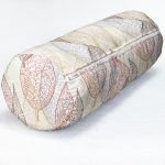 - RealHomes Özel Tasarımlı Dijital Baskılı İç Dolgulu Fermuarlı Silindir Yastık - Realhomes  Beyaz Zeminli Soft Renkli Yapraklı Dijital Baskılı Modern İç Dolgulu - Fermuarlı Süet Silindir Daire Yastık Kırlent Realhomes