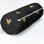 - RealHomes Özel Tasarımlı Dijital Baskılı İç Dolgulu Fermuarlı Silindir Yastık - Realhomes Siyah Zeminde Gold Puantiyeli Dijital Baskılı Modern İç Dolgulu Süet Silindir Yastık Kırlent - Bel Yastığı Realhomes