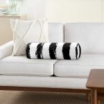 Beyaz Zeminli Siyah Renkli Çizgi Dijital Baskılı Modern İç Dolgulu Süet Silindir Yastık Kırlent - Bel Yastığı Realhomes