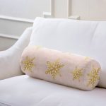 - RealHomes Özel Tasarımlı Dijital Baskılı İç Dolgulu Fermuarlı Silindir Yastık - Realhomes  Pudra Zeminde Gold Renkli Kar Tanesi Desenli Dijital Baskılı Modern İç Dolgulu Fermuarlı Çok Amaçlı Silindir Yastık Kırlent Realhomes
