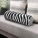 Beyaz Zemin Üzerinde Siyah Çizgi Desenli Dijital Baskılı Modern İç Dolgulu - Fermuarlı Süet Berjer Silindir Yastık Kırlent Realhomes