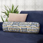 - RealHomes Özel Tasarımlı Dijital Baskılı İç Dolgulu Fermuarlı Silindir Yastık - Realhomes Kot Desende Yazı Motifli Özel Tasarım Dekoratif İç Dolgulu Süet Silindir Yastık Kırlent - Bel Yastığı Realhomes