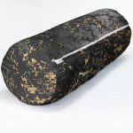 - RealHomes Özel Tasarımlı Dijital Baskılı İç Dolgulu Fermuarlı Silindir Yastık - Realhomes  Siyah Zeminde Gold Renkli Çizim Desenli Dijital Baskılı Modern İç Dolgulu Fermuarlı Çok Amaçlı Silindir Yastık Kırlent Realhomes