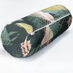 - RealHomes Özel Tasarımlı Dijital Baskılı İç Dolgulu Fermuarlı Silindir Yastık - Realhomes  Koyu Zeminde Onedraw Çizimli Yeşil Renkli Yapraklar Dijital Baskılı Modern İç Dolgulu - Fermuarlı Süet Silindir Yuvarlak Yastık Kırlent Realhomes