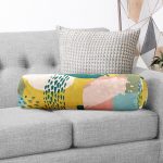 Renkli Zemin Üzerinde Onedraw Çizimli Dijital Baskılı Modern İç Dolgulu Süet Silindir Yastık Kırlent - Bel Yastığı Realhomes