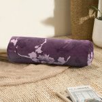 Renkli Zemin Üzerinde Çiçek Desenli Dijital Baskılı Modern İç Dolgulu Fermuarlı Çok Amaçlı Silindir Yastık Kırlent Realhomes