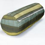 - RealHomes Özel Tasarımlı Dijital Baskılı İç Dolgulu Fermuarlı Silindir Yastık - Realhomes  Hardal Zeminli Renkli Çizgi Desenli Dijital Baskılı Modern İç Dolgulu - Fermuarlı Süet Silindir Daire Yastık Kırlent Realhomes