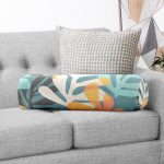 Renkli Zemin Üzerinde Onedraw Çizimli Yaprak Motifli Dijital Baskılı Modern İç Dolgulu Fermuarlı Çok Amaçlı Silindir Yastık Kırlent Realhomes