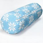 Mavi Zemin Üzerinde Kar tanesi Motifli Dijital Baskılı Modern İç Dolgulu - Fermuarlı Süet Silindir Daire Yastık Kırlent Realhomes