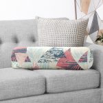 - RealHomes Özel Tasarımlı Dijital Baskılı İç Dolgulu Fermuarlı Silindir Yastık - Realhomes  Renkli Zemin Üzerinde Üçgen Desenli Dijital Baskılı Modern İç Dolgulu Fermuarlı Çok Amaçlı Silindir Yastık Kırlent Realhomes