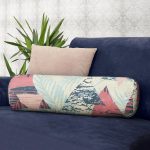 - RealHomes Özel Tasarımlı Dijital Baskılı İç Dolgulu Fermuarlı Silindir Yastık - Realhomes  Renkli Zemin Üzerinde Üçgen Desenli Dijital Baskılı Modern İç Dolgulu Fermuarlı Çok Amaçlı Silindir Yastık Kırlent Realhomes