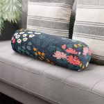 - RealHomes Özel Tasarımlı Dijital Baskılı İç Dolgulu Fermuarlı Silindir Yastık - Realhomes Renkli Zeminde Onedraw Çizimli Çiçek Desenli Dijital Baskılı Modern İç Dolgulu - Fermuarlı Süet Silindir Rulo Yastık Kırlent Realhomes