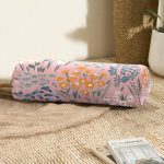 - RealHomes Özel Tasarımlı Dijital Baskılı İç Dolgulu Fermuarlı Silindir Yastık - Realhomes Renkli Zeminde Onedraw Çizimli Çiçek Desenli Dijital Baskılı Modern İç Dolgulu - Fermuarlı Süet Berjer Silindir Yastık Kırlent Realhomes