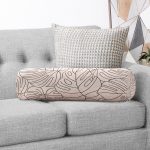 - RealHomes Özel Tasarımlı Dijital Baskılı İç Dolgulu Fermuarlı Silindir Yastık - Realhomes Renkli Zeminli Yaprak Desenli Dijital Baskılı Modern İç Dolgulu Yumuşak Silindir Form Yastık Kırlent Realhomes