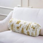 Beyaz Zemin Üzerinde Gold Renkli Yılbaşı Temalı Dijital Baskılı Modern İç Dolgulu - Fermuarlı Süet Berjer Silindir Yastık Kırlent Realhomes