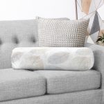 - RealHomes Özel Tasarımlı Dijital Baskılı İç Dolgulu Fermuarlı Silindir Yastık - Realhomes Beyaz Zeminde Yapraklı Dijital Baskılı Dekoratif İç Dolgulu - Fermuarlı Süet Silindir Daire Yastık Kırlent Realhomes