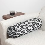 Gri Zemin Üzerinde Geometrik Çizim Dijital Baskılı Modern İç Dolgulu Fermuarlı Çok Amaçlı Silindir Yastık Kırlent Realhomes