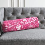 Renkli Zemin Üzerinde Çiçek Desenli Dijital Baskılı Modern İç Dolgulu - Fermuarlı Süet Silindir Rulo Yastık Kırlent Realhomes