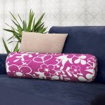 Renkli Zemin Üzerinde Çiçek Desenli Dijital Baskılı Modern İç Dolgulu Süet Silindir Yastık Kırlent - Bel Yastığı Realhomes