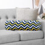 - RealHomes Özel Tasarımlı Dijital Baskılı İç Dolgulu Fermuarlı Silindir Yastık - Realhomes  Beyaz Zemin Üzerinde Renkli Geometrik Desenli Dijital Baskılı Modern İç Dolgulu - Fermuarlı Süet Berjer Silindir Yastık Kırlent Realhomes