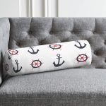 - RealHomes Özel Tasarımlı Dijital Baskılı İç Dolgulu Fermuarlı Silindir Yastık - Realhomes Beyaz Zemin Üzerinde Renkli Çapa Desenli Dijital Baskılı Modern İç Dolgulu Süet Silindir Yastık Kırlent - Bel Yastığı Realhomes