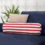 - RealHomes Özel Tasarımlı Dijital Baskılı İç Dolgulu Fermuarlı Silindir Yastık - Realhomes Beyaz Zemin Üzerinde Renkli Çizgili Dijital Baskılı Modern İç Dolgulu - Fermuarlı Süet Berjer Silindir Yastık Kırlent Realhomes