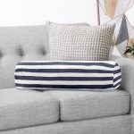 - RealHomes Özel Tasarımlı Dijital Baskılı İç Dolgulu Fermuarlı Silindir Yastık - Realhomes Beyaz Zemin Üzerinde Renkli Çizgili Dijital Baskılı Modern İç Dolgulu - Fermuarlı Süet Berjer Silindir Yastık Kırlent Realhomes