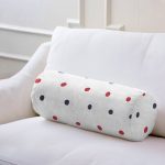 - RealHomes Özel Tasarımlı Dijital Baskılı İç Dolgulu Fermuarlı Silindir Yastık - Realhomes Beyaz Zemin Üzerinde Renkli Puantiyeli Dijital Baskılı Modern İç Dolgulu Fermuarlı Çok Amaçlı Silindir Yastık Kırlent Realhomes