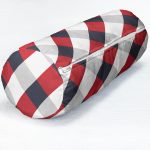 - RealHomes Özel Tasarımlı Dijital Baskılı İç Dolgulu Fermuarlı Silindir Yastık - Realhomes Beyaz Zemin Üzerinde Renkli Geometrik Desenli Dijital Baskılı Modern İç Dolgulu Süet Silindir Yastık Kırlent - Bel Yastığı Realhomes