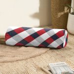 - RealHomes Özel Tasarımlı Dijital Baskılı İç Dolgulu Fermuarlı Silindir Yastık - Realhomes Beyaz Zemin Üzerinde Renkli Geometrik Desenli Dijital Baskılı Modern İç Dolgulu Süet Silindir Yastık Kırlent - Bel Yastığı Realhomes