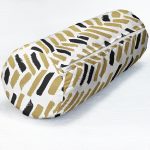 - RealHomes Özel Tasarımlı Dijital Baskılı İç Dolgulu Fermuarlı Silindir Yastık - Realhomes Beyaz Zemin Üzerinde Renkli Geometrik Çizimli Dijital Baskılı Modern İç Dolgulu - Fermuarlı Süet Silindir Rulo Yastık Kırlent Realhomes