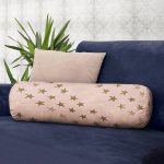 - RealHomes Özel Tasarımlı Dijital Baskılı İç Dolgulu Fermuarlı Silindir Yastık - Realhomes Pastel Zemin Üzerinde Gold Detaylı Yıldız Desenli Dijital Baskılı Modern İç Dolgulu - Fermuarlı Süet Silindir Yuvarlak Yastık Kırlent Realhomes