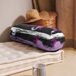 Siyah Zemin Üzerinde Renkli Çizgi Zemin Desenli Dijital Baskılı Modern İç Dolgulu Süet Silindir Yastık Kırlent - Bel Yastığı Realhomes