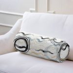 - RealHomes Özel Tasarımlı Dijital Baskılı İç Dolgulu Fermuarlı Silindir Yastık - Realhomes  Beyaz Zemin Üzerinde Renkli Geometrik Şekilli Dijital Baskılı Modern İç Dolgulu Fermuarlı Çok Amaçlı Silindir Yastık Kırlent Realhomes