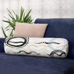 - RealHomes Özel Tasarımlı Dijital Baskılı İç Dolgulu Fermuarlı Silindir Yastık - Realhomes  Beyaz Zemin Üzerinde Renkli Geometrik Şekilli Dijital Baskılı Modern İç Dolgulu Fermuarlı Çok Amaçlı Silindir Yastık Kırlent Realhomes