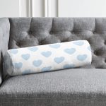 - RealHomes Özel Tasarımlı Dijital Baskılı İç Dolgulu Fermuarlı Silindir Yastık - Realhomes Kalp Desen Dijital Baskılı İç Dolgulu Yumuşak Silindir Form Yastık Kırlent Realhomes