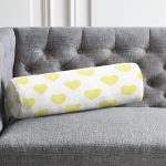 - RealHomes Özel Tasarımlı Dijital Baskılı İç Dolgulu Fermuarlı Silindir Yastık - Realhomes Kalp Desen Dijital Baskılı İç Dolgulu Yumuşak Silindir Form Yastık Kırlent Realhomes